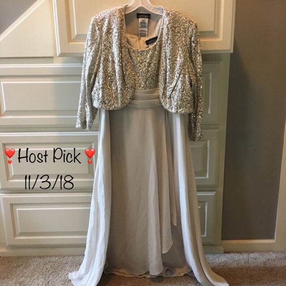 cream colored mother of the bride dresses